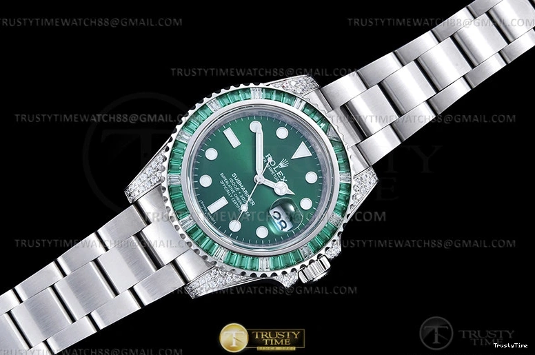 1229 Elegant Submariner 116610LV 904L Dia SS SS Grn Noob A 1080